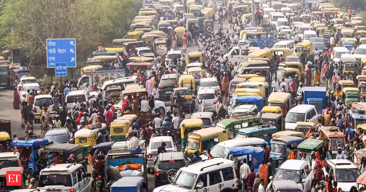 Auto market powers ahead despite Iran conflict