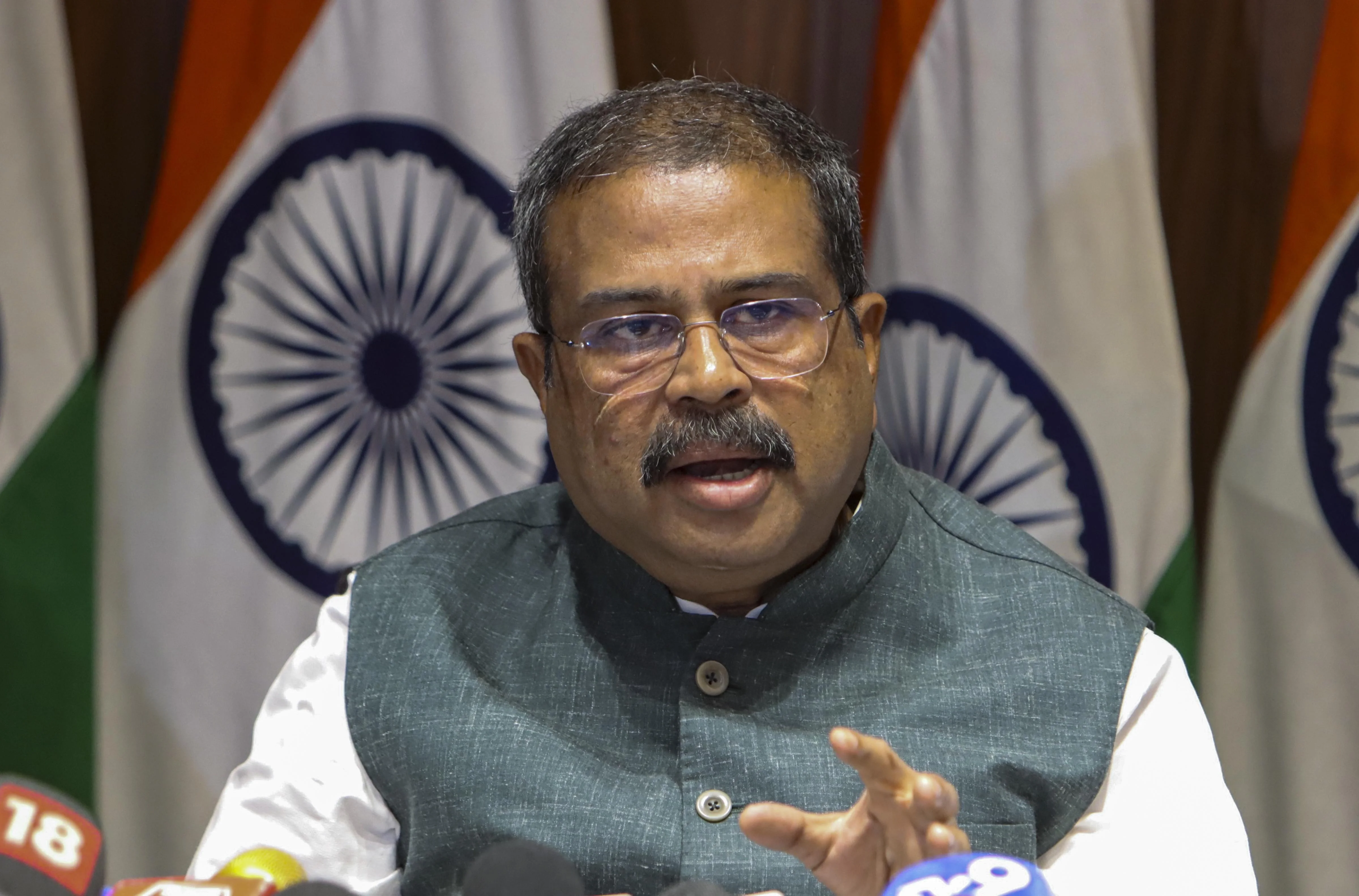 Pradhan Meets Speaker as Govt Agrees to NEET Debate in Lok Sabha