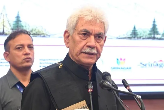 LG Manoj Sinha Urges Youth to Choose Books Over Drugs, Flags Off Reading Marathon in Srinagar