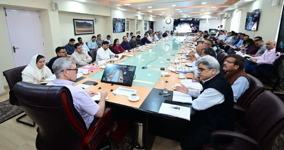 CM Omar Reviews CAPEX, Directs Departments to Speed Up Spending and Fully Utilise Funds
