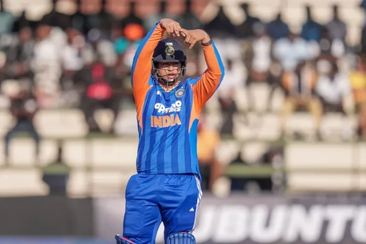 Open with Rohit, Bat Gill at No. 4: Farokh Engineer on India’s ODI Line-up