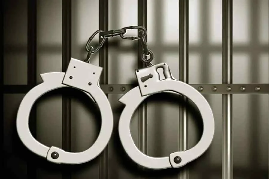 6 alleged drug peddlers arrested with heroin in 4 J&K districts