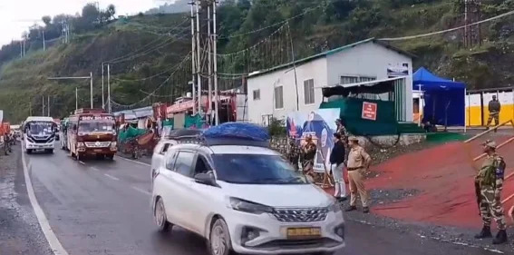 Fresh Batch of Over 4,400 Pilgrims Leaves Jammu for Amarnath Yatra via Baltal Route