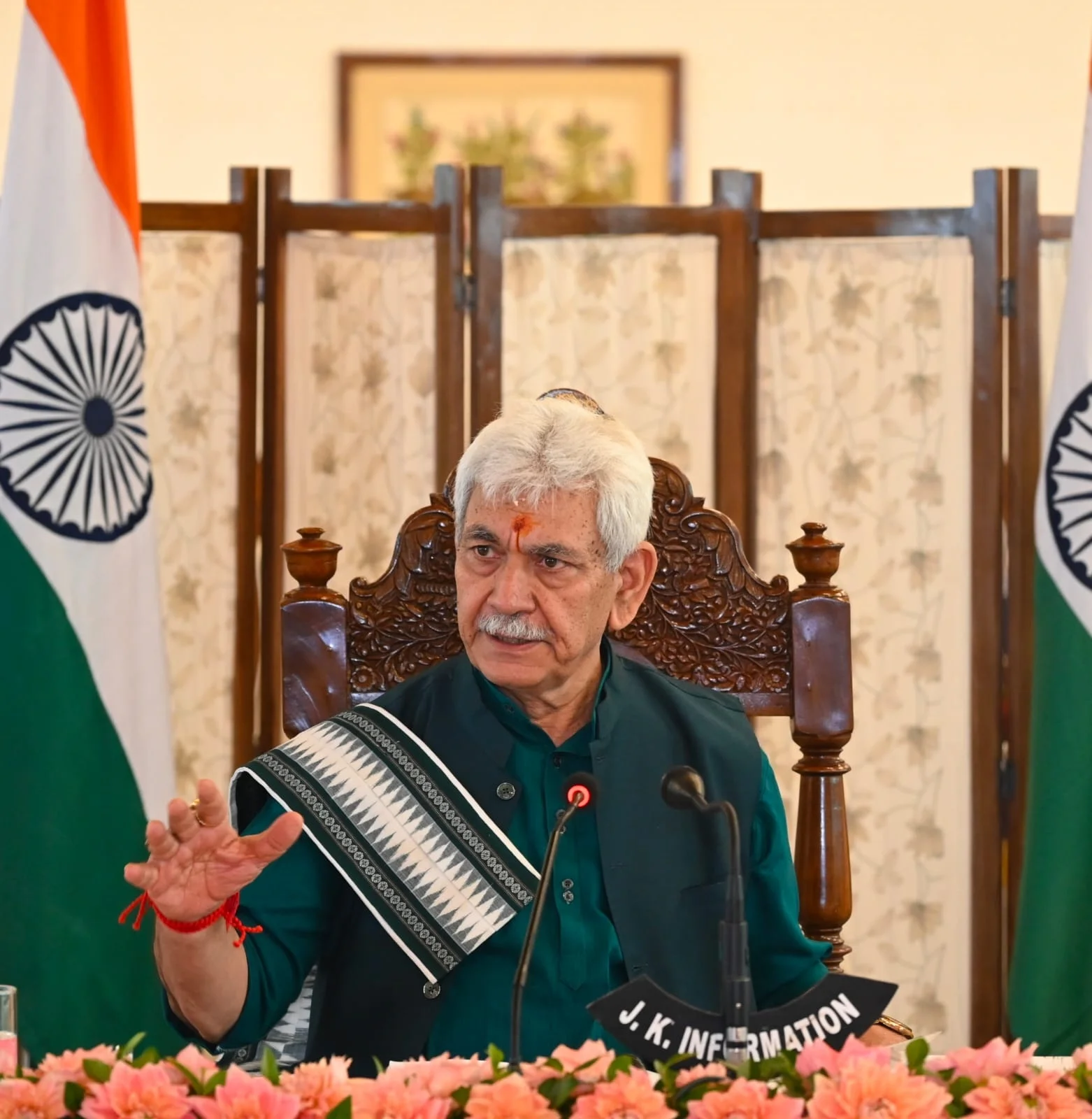 LG Manoj Sinha chairs Governing Board meet of Gandhi Memorial College Srinagar