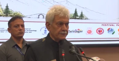 LG Manoj Sinha pays homage to Kargil War brave hearts