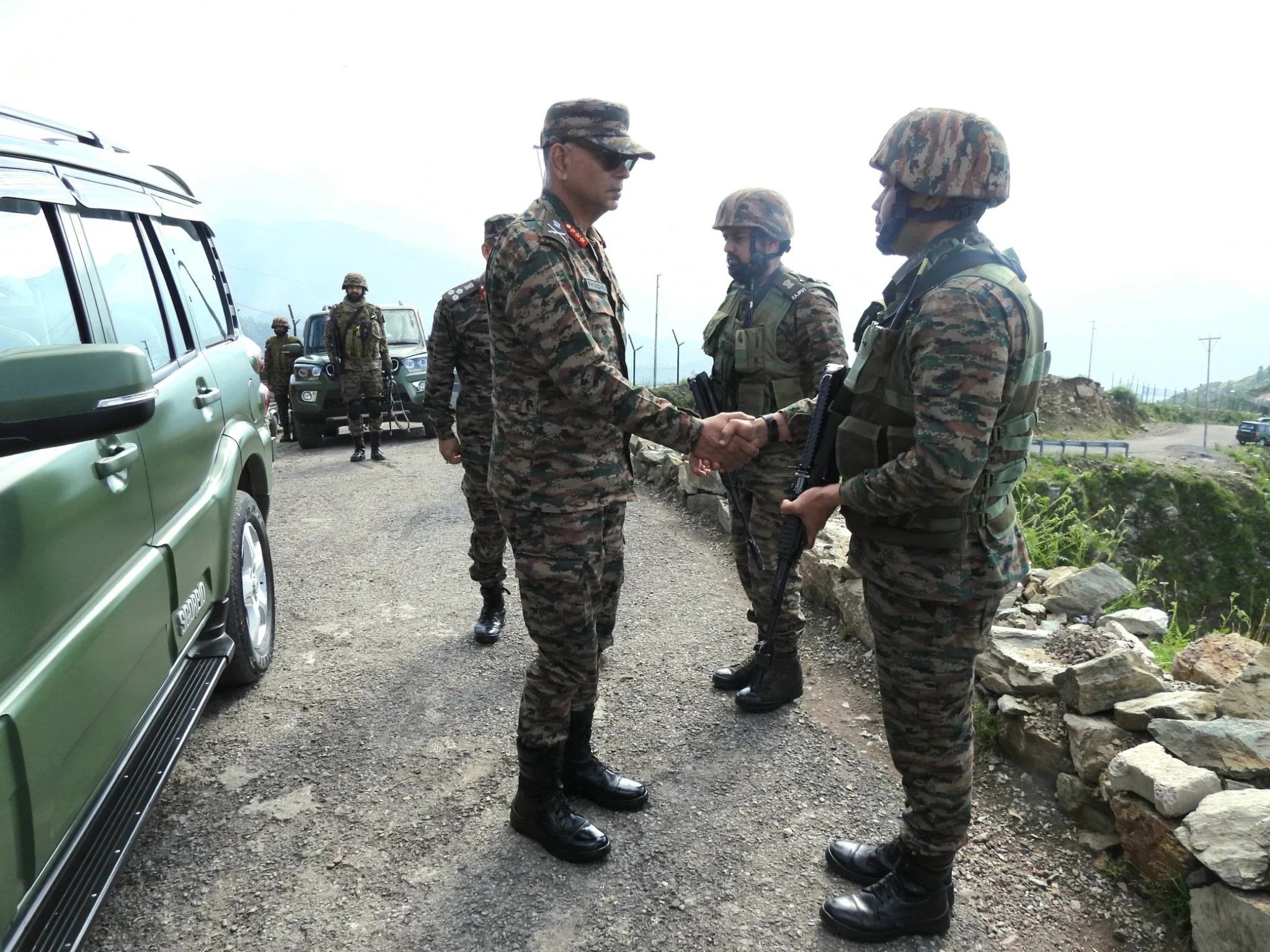 Army GOC Reviews Operational Readiness, Future Warfare Measures in Rajouri